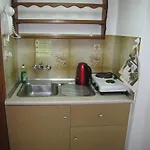Eleftheria Lindian I Apartamento *