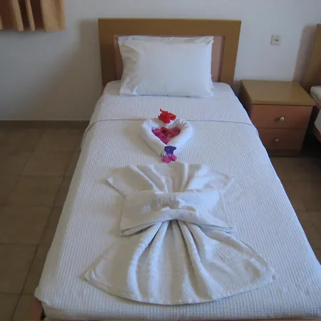 Eleftheria Lindian I Apartment *