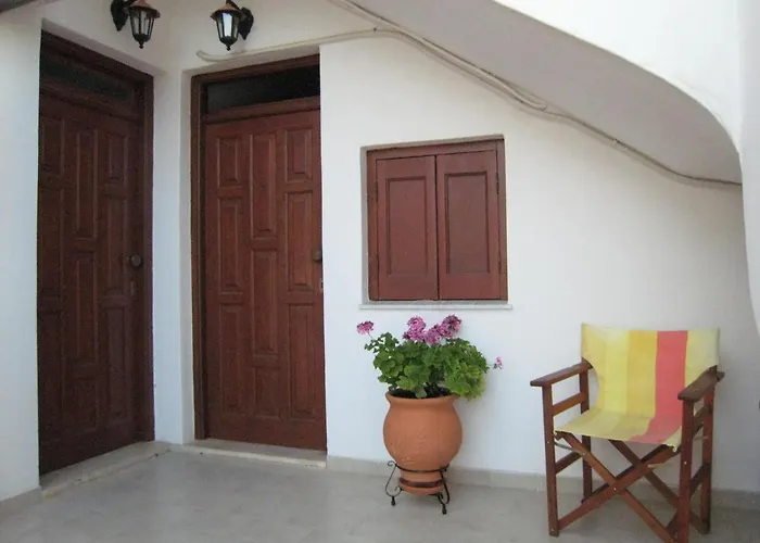 公寓 Eleftheria Lindian I *